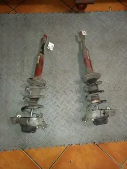Vorderer Stoßdämpfer links/rechts OEM 8e0413031DJ