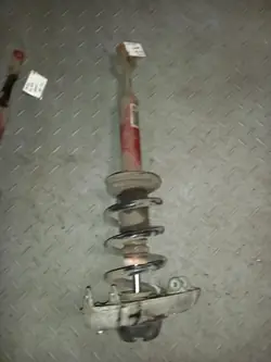 Etujousi vasen/oikea OEM 8e0413031DJ
