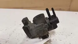 Renault OE 8200946078 Válvula de vácuo