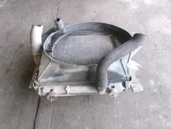 Radiateur d'eau OEM CHŁODNICA WODY pour Mitsubishi Canter