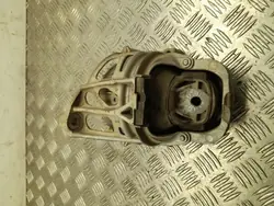 AUDI Q7 4M A6 C8 3.0 TDI Moottorin Kiinnike Vasemmalle 4M0199371FF