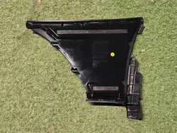 Guia de ar esquerda para-choque dianteiro Mercedes A-Class W177 OEM