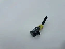 Iskuanturin liitin OEM 5Q0959651B VW:lle