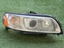 Vasen ajovalot Volvo V70 S60 31111181