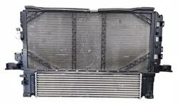 Volvo OE 8890389738 Radiateur pour XC40 II 1.5T