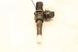 Volkswagen Passat B6 2.0TDI Injector