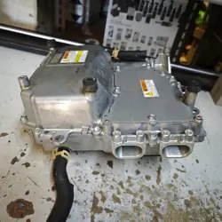 Mitsubishi Outlander III Invertteri OEM 9410A081 2015-2017