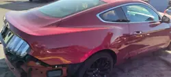 Painel traseiro direito Ford Mustang VI OEM DDB5660 Vermelho Ruby