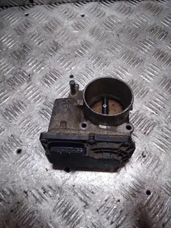 Corps de papillon Suzuki OEM suzuki pour Grand Vitara II 2.4