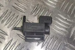 Elektromagnetisk ventil VOLVO V50 2.4L Diesel 2008 OEM 8699233