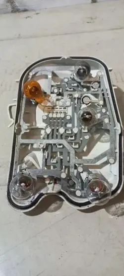 Connecteur phare arrière OEM 436071L pour Audi A6 Avant