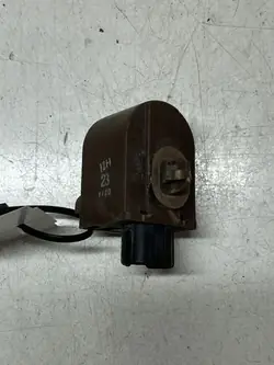 Toyotan keskuslukitusohjain OEM 8974752010