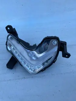 DRL dianteiro direito Hyundai Tucson N-Line Halogéneo OEM 92208D7700