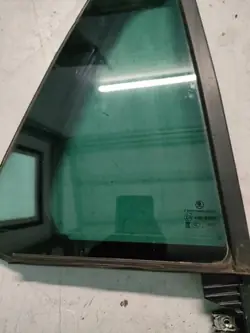 SKODA SCALA KOMBI Karossglas - Höger Bak OEM 657845214