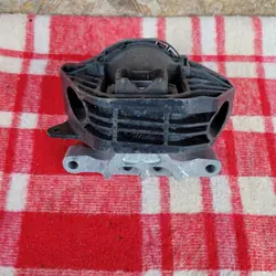 Moottorin Kiinnike OEM 243427 Peugeot Citroen