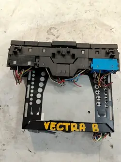 Opel Vectra B Radio Philips CAR 400 mit Tastenfeld