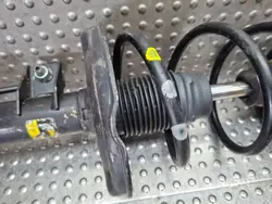 Etujousi Oikea OEM S14784056 Fiat 500
