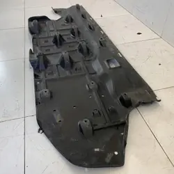 OEM 858965254123256214563254 Oikea alustansuojus