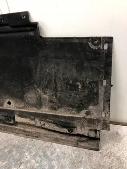 Audi A4 B8 A5 Underrede Skydd OEM 8T8825208B