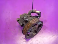 Pompe de direction assistée Toyota Avensis II T25