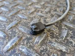 Capteur d'usure plaquettes frein avant OEM 6888167
