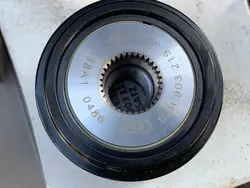 Vaihtovirtageneraattorin hihnapyörä VW Audi Seat Skoda OEM 06H903219C