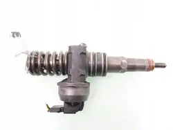 VW POLO IV 1.4 TDI Injektori 038130073AQ