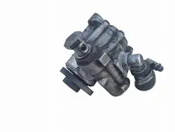 Ohjaustehostinpumppu Audi A6 C5 2.8 V6 8D0145177D