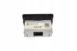 USB-pistorasia OEM 8A350-T20-A011-M1 Honda