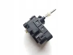 Regulador faro Toyota Land Cruiser OEM RUM34958