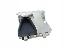 OEM 74053687 etukamera Mercedes CLS X218:lle