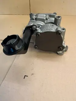 Volkswagen OE 04L145208H Oliepomp - Gebruikt