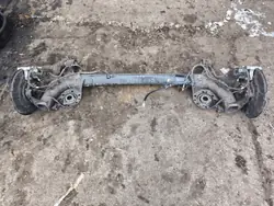 Poutre d'essieu arrière Toyota Yaris Cross OEM - Complète