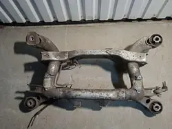 Poutre suspension arrière BMW 6768610 - Pièce OE d'occasion
