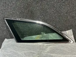 Vitre arrière gauche Ford Mondeo MK5 Break OEM 2368440