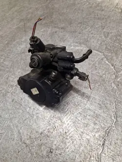 Bomba de combustible de alta presión Mercedes-Benz E W212 2011 OEM