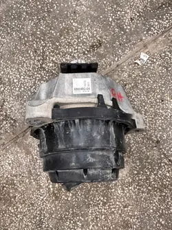 Soporte Motor BMW OEM 6860482 Lado Derecho