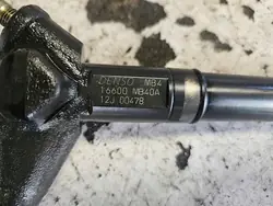 Injecteur Denso 16600-MB40A