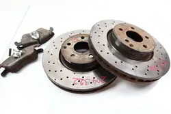 Mercedes W204 framskivor & klossar set OEM w204-tarcz-kpl-322