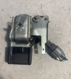 Condensateur Start-Stop Lexus LS 4 OEM 86516-50010