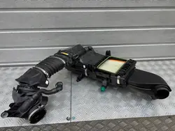 MERCEDES W206 C-luokka Ilmansuodattimen Kotelo 2.0 A6540905901