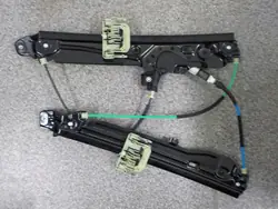 Oikean etuikkunan mekanismi BMW F10 F11