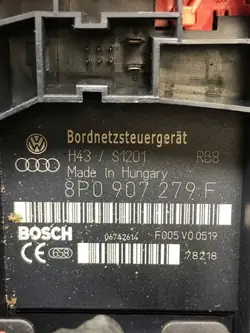 Audi A3 Sportback Mukavuusmoduuli OEM 8P0907279F