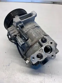 Compresseur de Climatisation Nissan/Renault - 92600-4EB0A