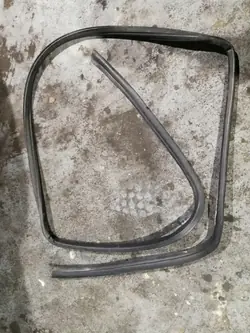 Kofferbakdichting OEM voor Mercedes W201 190E (Gebruikt)