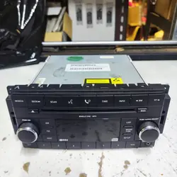 Rádio Dodge Avenger OEM P05064058AJ - Usado