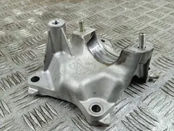 Mazda OE FOB55993 Lagerstödbracket