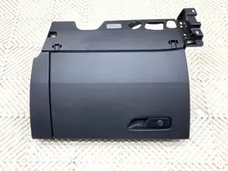 OEM 4M8857035 Passagerar handskfack Audi Q8 SUV