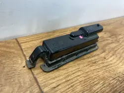 Luz de matrícula OEM 68462399AB Dodge Challenger