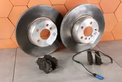 OEM 6860907 Bremscheiben & Beläge Vorderachse 330x24mm
